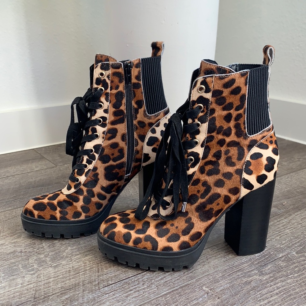 Steve Madden Latch Leopard Boots